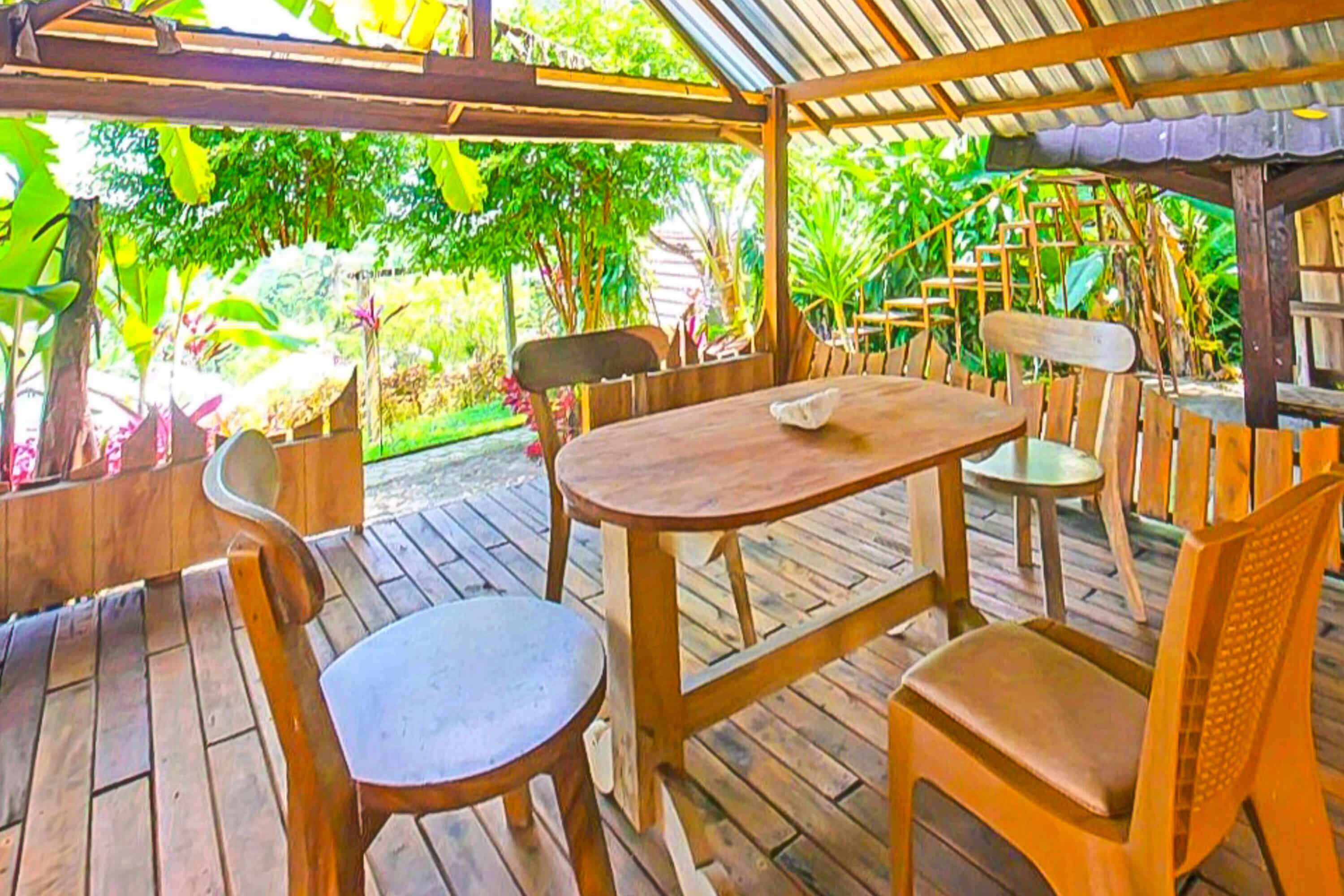 Rejeng Bungalow surroundings